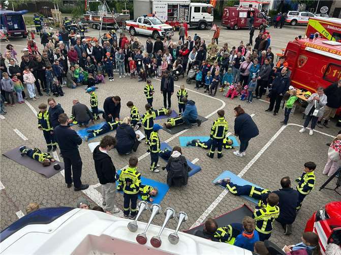 Blaulichttag begeistert mit Einsatz, Technik und Teamgeist Der Blaulichttag am 24. Mai 2025 war ein voller Erfolg. Foto: privat