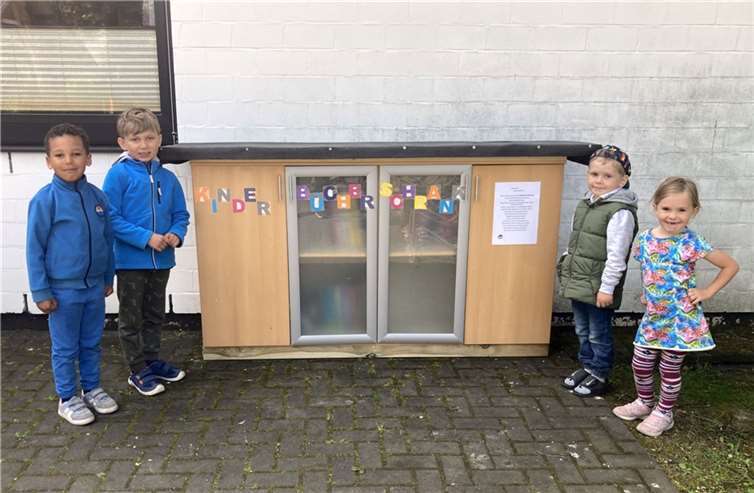 Der Bücherschrank an der Kita Steinbüchel hält Lesestoff für den Nachwuchs bereit.  Quelle: Stadt Meckenheim
