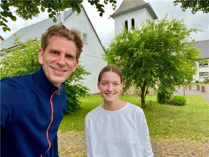 Der Bundestagsabgeordnete Dr. Marlon Bröhr (CDU) hat die 16-jährige Anna Hoff aus Talling als Stipendiatin für das Parlamentarische Patenschafts-Programm (PPP) ausgewählt. Foto: privat