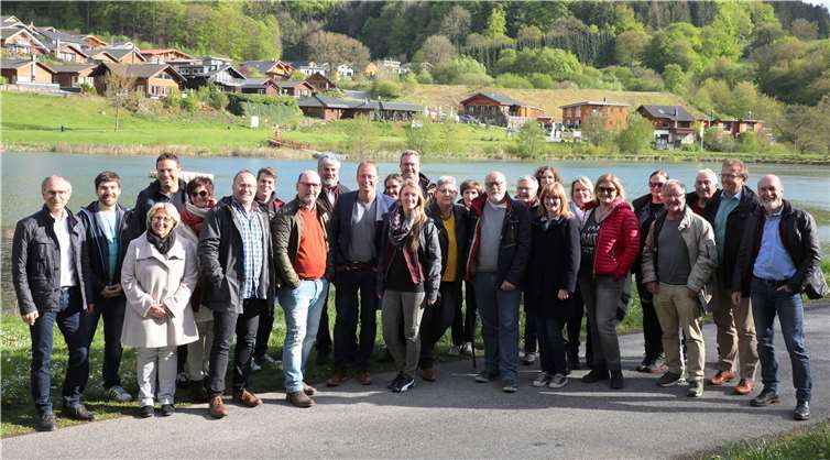 Der CDU-Gemeindeverband Mendig informiert sich vor Ort über die geplanten AktivitätenFoto: Heinrich Schulte