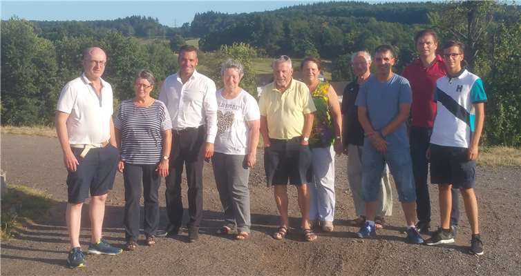 Der CDU- Ortsverband Arenberg/Immendorf: v.li. Stefan Kiwitz (Ortsbeirat), Maria Weber , Tim Josef Michels (Ortsverbandsvorsitzender und stv. Ortsvorsteher), Gabriele Küthe, Wolfgang Greiber, Helga Schneider (Ortsbeirätin), Hans Finkener (Ortsbeirat), Lars Stein , Dr. Adrian Nitsche und Konrad Doll.privat