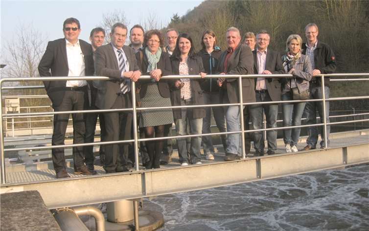 Der CDU-Ortsverband Cochem hat die Kläranlage Treis besichtigt. Privat