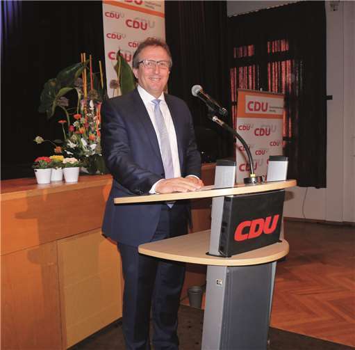 Der CDU-Stadtbürgermeisterkandidat Joachim Plitzko erklärte in seiner Ansprache, was er im Falle seiner Wahl in und für Mendig verbessern will.