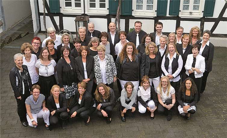 Der Chor Navicula freut sich über den neuen Look. privat