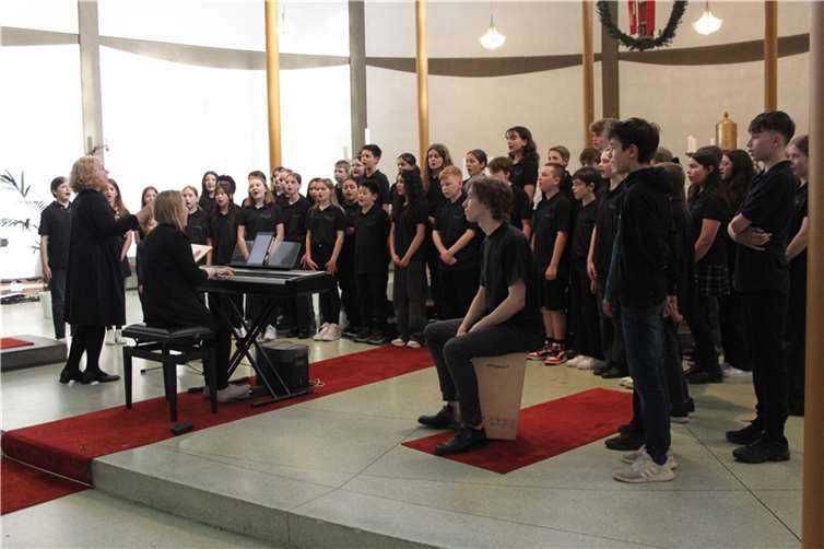 Der Chor der 6. und 7. Gesangsklassen des Görresgymnasium. Foto: Peter Balmes