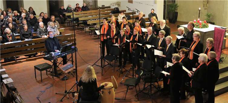 Der Chor in der Pfarrkirche St. Aldegundis bei seinem letzten öffentlichen Konzert.Privat