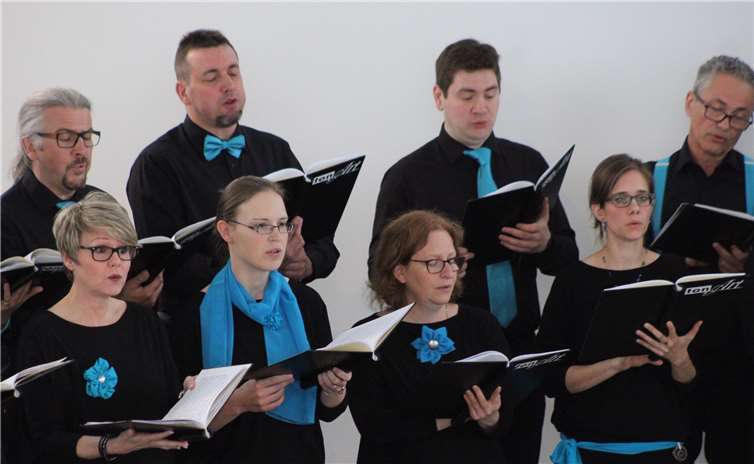Der Chor tonArt Nassau begeisterte mit geistlicher Musik.Fotos: privat