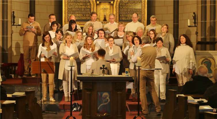 Der Chor unter der Leitung von Torsten Schambortski sorgte bei allen Besuchern für Begeisterung. privat