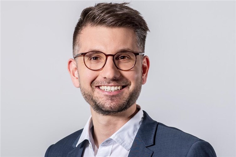 Der Cochem-Zeller CDU-Landtagsabgeordnete Jens Münster fordert eine bessere Luftrettung für den ländlichen Raum in Eifel, Mosel und Hunsrück. Foto: Doris Schnorbach