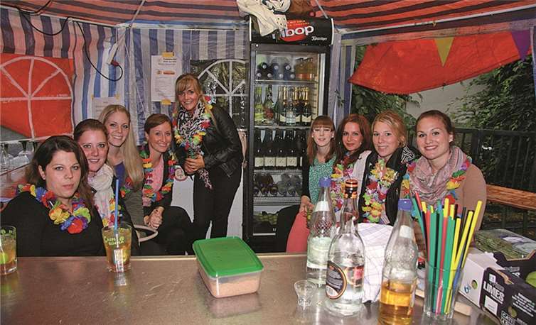 Der Cocktail- und Bitburgerstand durfte auch in diesem Jahr nicht fehlen.  Privat