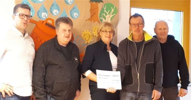 Der DC Orsberg konnte den Spendenscheck an die Vorsitzende des EKKK überreichen. Foto: privat