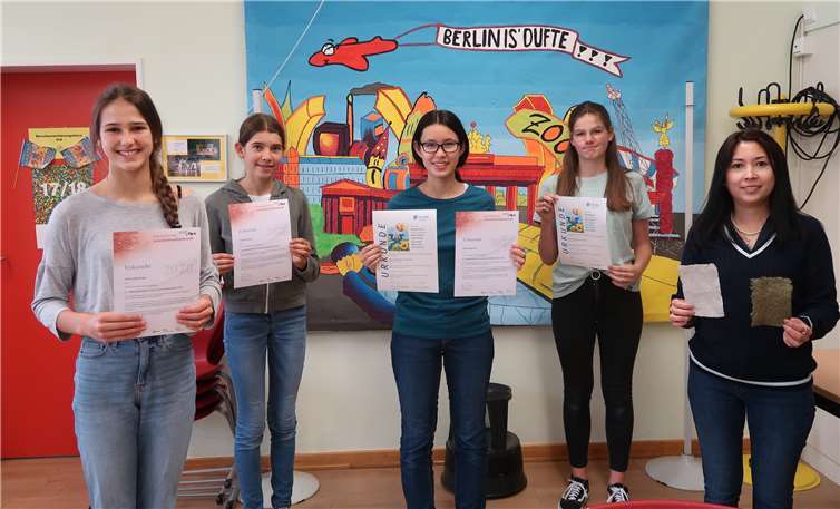 Der DECHEMAX-Schülerwettbewerb ist ein bundesweit ausgetragener, sehr beliebter Chemie-Wettbewerb. Foto: Claudia Spittel