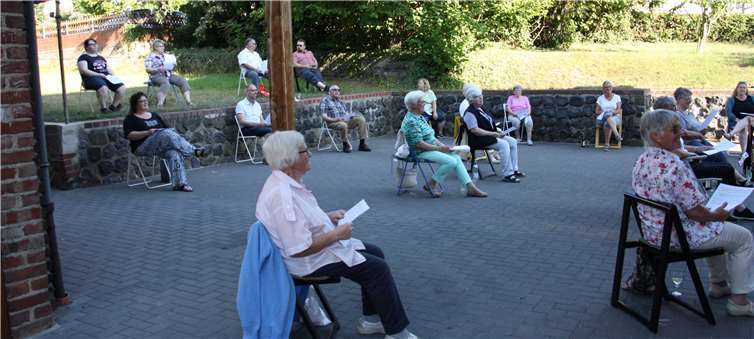 Der Dattenberger Kirchenchor kam wieder zu einer Probe zusammen.Quelle: Kirchenchor Dattenberg
