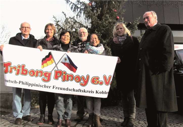 Der Deutsch-Französische Freundschaftskreis Koblenz freut sich über die großzügige Spende. PS