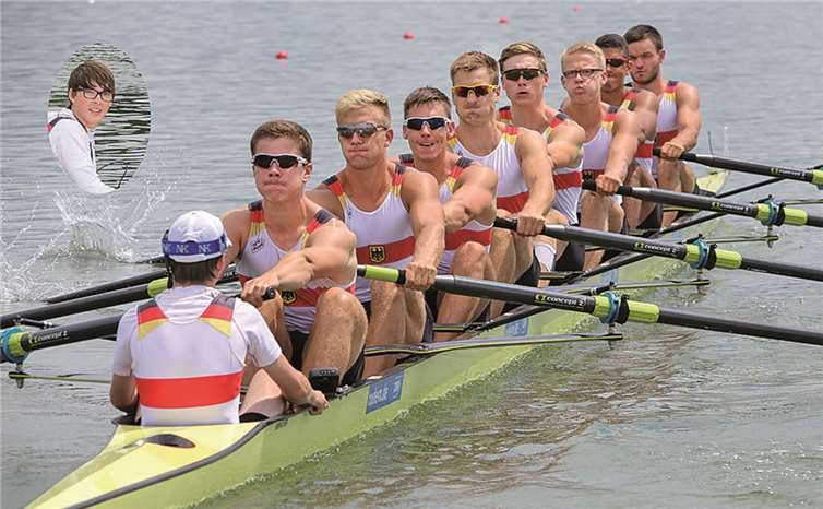 Der „Deutschlandachter“ U23 mit Steuermann Jonas Wiesen von der Rudergesellschaft Treis-Karden (l.) startete im A-Finale der U23-WM im norditalienischen Varese zu verhalten und ruderte lange Zeit auf dem fünften Rang. Mit einem starken Endspurt konnte sich die Mannschaft den vierten Platz sichern.privat