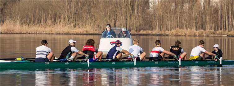 Der Deutschlandachter auf dem Lago di Varese.Foto: L. Heiduck