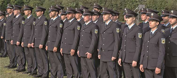 Der Diensteid verpflichtet zum Schutz der Verfassung.RFW