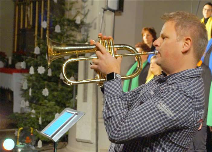 Der Dirigent des Treiser Musikvereins Mathias Quint sprang als Solist kurzerhand für einen erkrankten Kollegen ein.