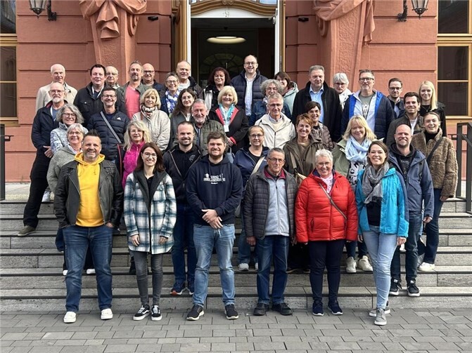 Der Dorfverein zu Besuch beim Landtag.  Foto: Pierre Fischer