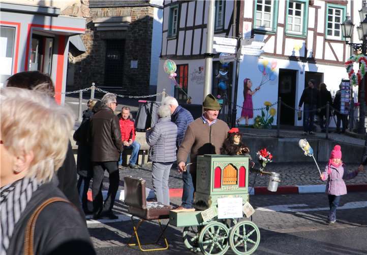 Der Drehorgel-Spieler war für Viele ein Grund zum Verweilen.