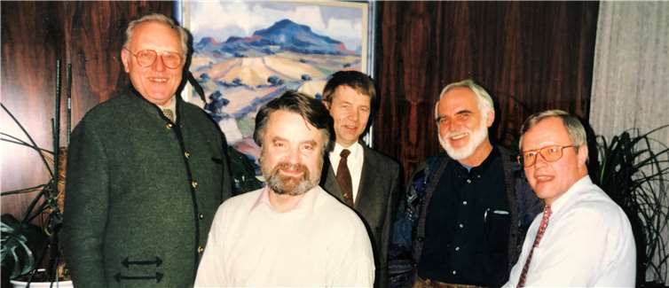 Der Dt. vulkanologische Gesellschaft-Vorstand 1995 mit Prof. H.-Ulrich Schmincke und Landrat Albert Berg-Winters. Fotos: Friedel Lempertz