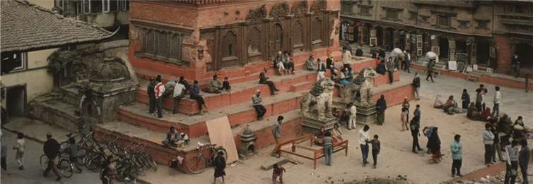 Der Durbar-Platz in Kathmandu vor dem alten königlichen Palast, er galt als UNESCO-Weltkulturerbe. Wikipedia/Bernard Gagnon