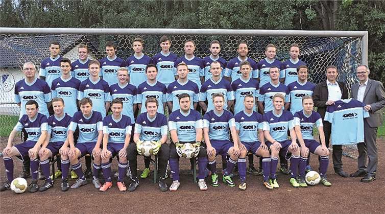 Der ESV Kreuzberg präsentierte sich gleich in seinen neuen Warmlaufshirts.privat