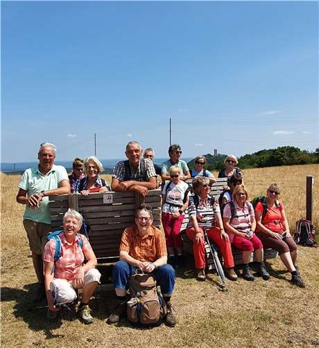 Der Eifelverein Sinzig unternahm vor Kurzem eine von Heike Ehlenbeck geführte Rundwanderung von Oberdürenbach aus in Richtung Hannebacher Ley. Foto: privat