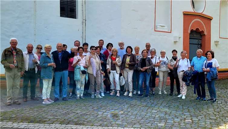 Der Eifelverein Untermosel auf großer Fahrt in Siegburg.  Foto: privat