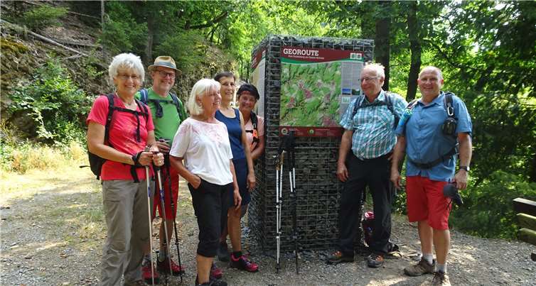 Der Eifelverein auf Wanderung im Westerwald.privat