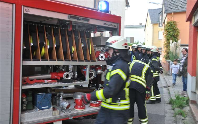 Der Einsatz beginnt und alle Handgriffe sitzen.