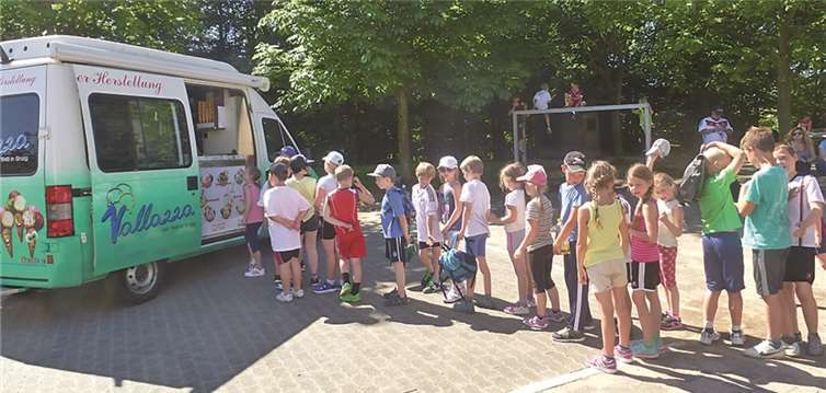 Der Eismann ist da!privat