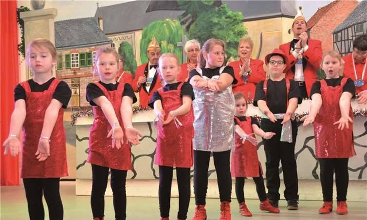 Der Elferrat applaudierte den kleinen Mieler Pänz. WEIGERT