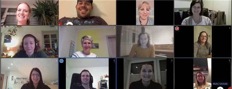 Der Elternausschuss: (v. l.) Daniela Schumacher, Andreas Büchel-Luhr, Simone Teicher, Frederike Weiler, Nadine Quirmbach, Sarah Mackowiak, Britta Marci-Brammer, Kristina Prüm, Sandra Mies, Maik Böckling, Marion Sicilia und Debora Juchem. Foto: privat