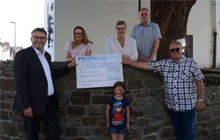 Der Erlös vom Karnevalsfrühschoppen wurde nun für die Bolivienpartnerschaft gespendet. Foto: privat