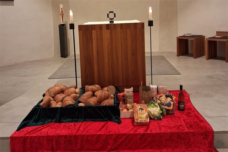 Der Erntedank-Altar
