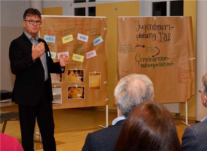 Der Erste Kreisbeigegeordnete Burkhard Nauroth dankte allen Jugendlichen für die rege Teilnahme und ermunterte sie, weiterhin kreativ und innovativ zu sein.