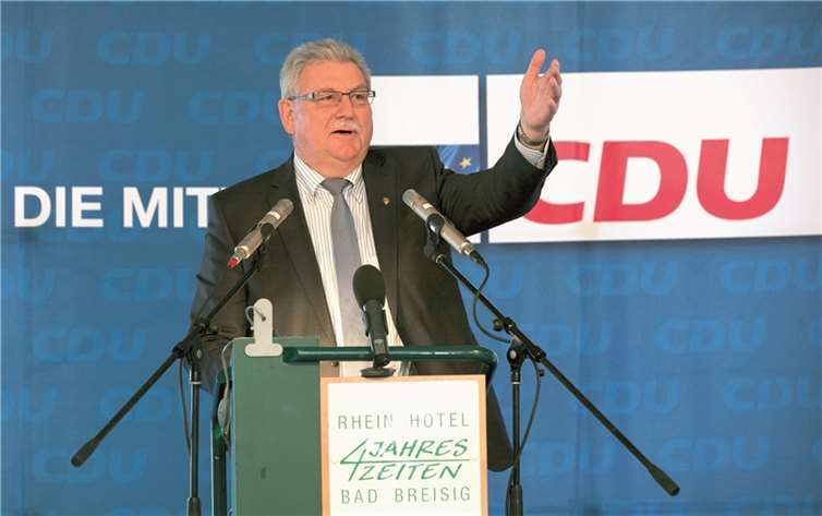 Der Europa-Abgeordnete Werner Langen warnte vor den Konsequenzen des demographischen Wandels. -VJ-