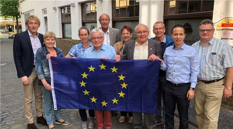 Der Europaabgeordnete Norbert Neuser war in Andernach zu Gast. Beim SPD-Stammtisch diskutierte man über die Themen der SPD für Europa. Foto: privat