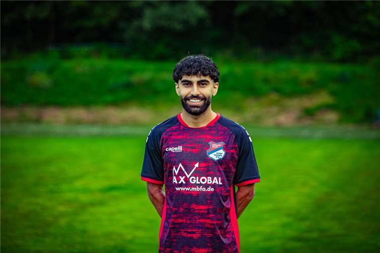 Winterwechsel bei den Eisbären Der FC Dorndorf ist die neue sportliche Heimat von Hakan Celik.