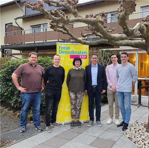 Der FDP-Kreisvorsitzende Jürgen Hoffmann (Blankenrath) freute sich, dass es erstmals gelungen sei, auch für den Verbandsgemeinderat Kaisersesch eine FDP-Liste aufzustellen. Quelle: FDP-Kreisverband Cochem-Zell