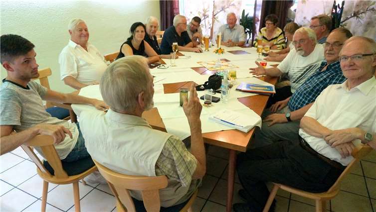 Der FDP - Verbandsgemeindeverband Weißenthurm hatte zur Stammtischrunde eingeladen. FDP Gemeindeverband