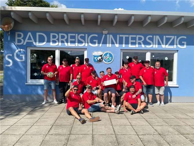 Der Fanfarenzug, der eigentlich nur Elfmeter schießen wollte.Fotos: privat