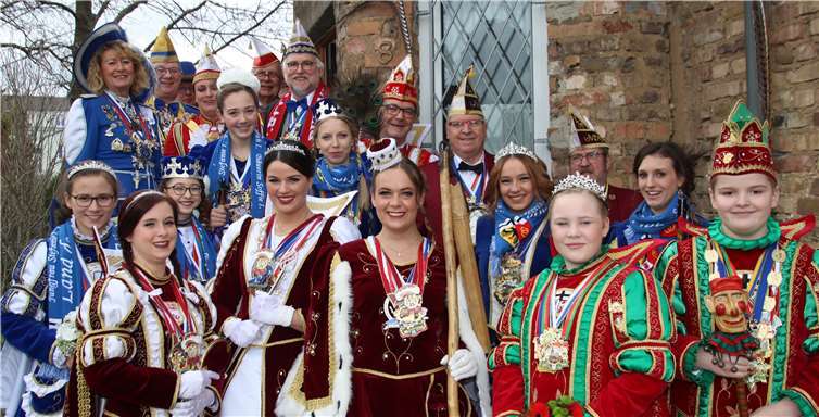 Der Festausschuss Rheinbacher Karneval hatte alle Tollitäten aus Rheinbach zu Gast.Foto: EICH
