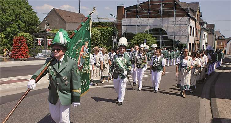 Der Festumzug der St. Sebastianus Schützenbruderschaft führte durch die Straßen des Stadtteils Mülheim.