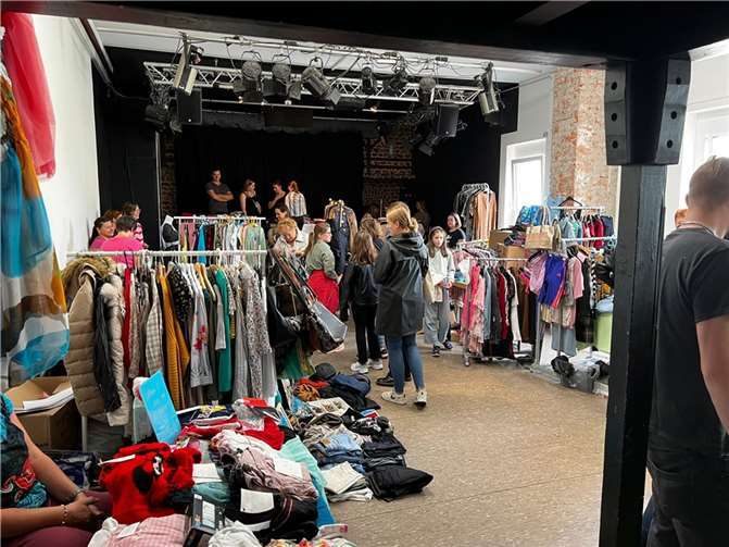 Der Flohmarkt für Mädchen war nach Corona-Pause wieder sehr gut besucht.  Foto: Nasti Housmand / Stadtverwaltung Lahnstein