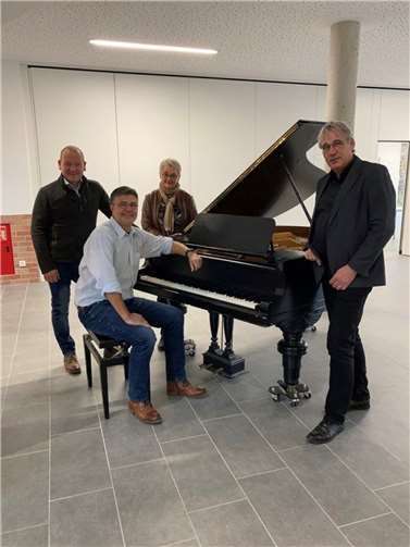 Der Flügel aus dem Forum der Stadt Polch steht jetzt als ständige Leihgabe in der IGS Maifeld. Foto: privat