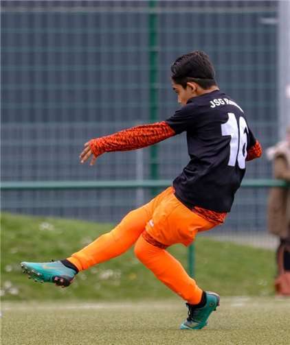 Der Focus lag auf einer stabilen Abwehr und einen sicheren Spielaufbau. Foto: Tobias Jenatschek
