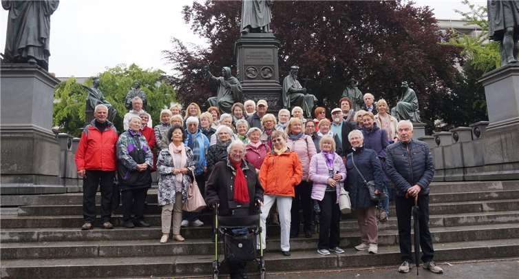 Der Förderkreis der Abtei Sayn trotzte dem Wetter und hatte einen schönen Tag in Worms. Foto: privat