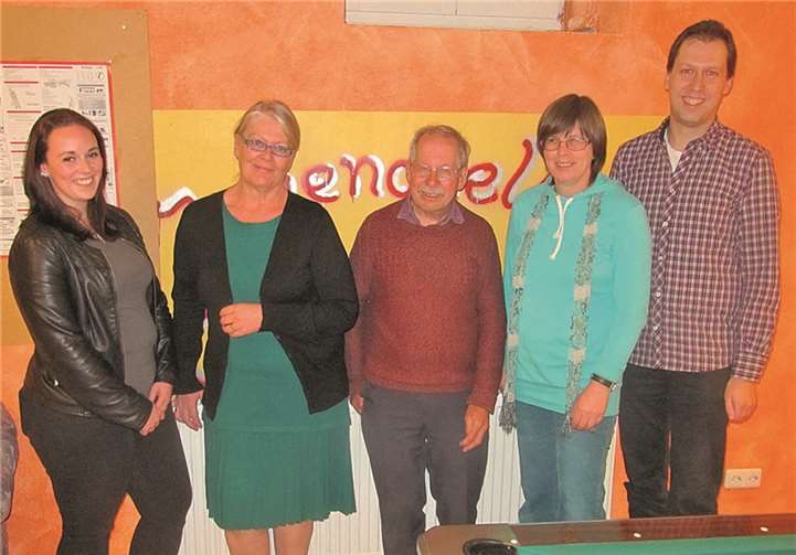 Der Förderverein Jugendkeller mit (von links) Helen Assenmacher, Anita Gronau, Wilfried Rink, Helga Hoffmann und Marc-Philipp Gronau.